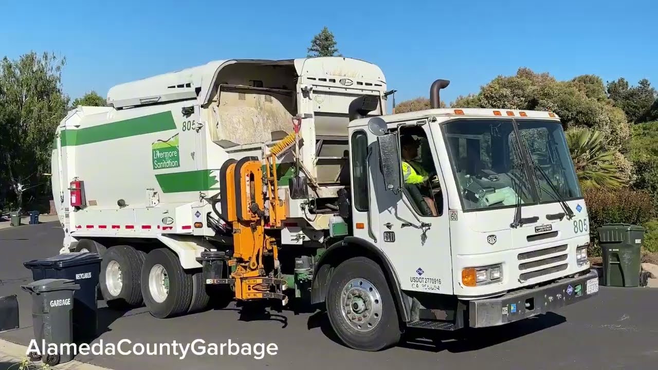 Livermore Sanitation's Last Condor On Route