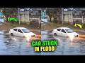 Car Drives into Deep Floodwater in Mexico and Gets Stuck