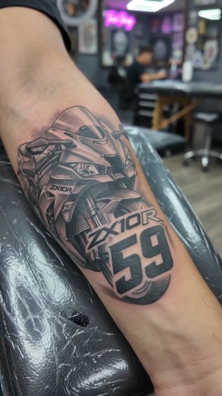 ZX10R TATTOO 59 - YouTube