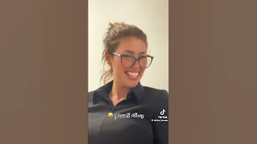 أنا فل الفل اوعو تخافوا عليا أنا واقف علي رجليا حالات واتس Tiktok 