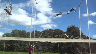 Cindy Split Catch.AVI