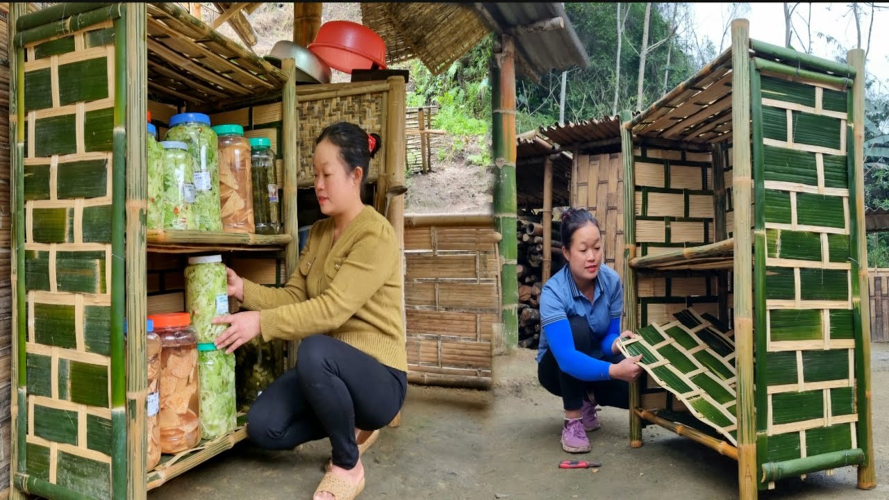 2 years in the forest, Building interiors in the house, Harvesting papaya to sell live in the wild.