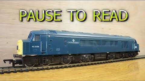 BR Class 45 Diesel No 45 039 The Manchester Regiment in BR Blue livery.  Mainline OO Gauge model.