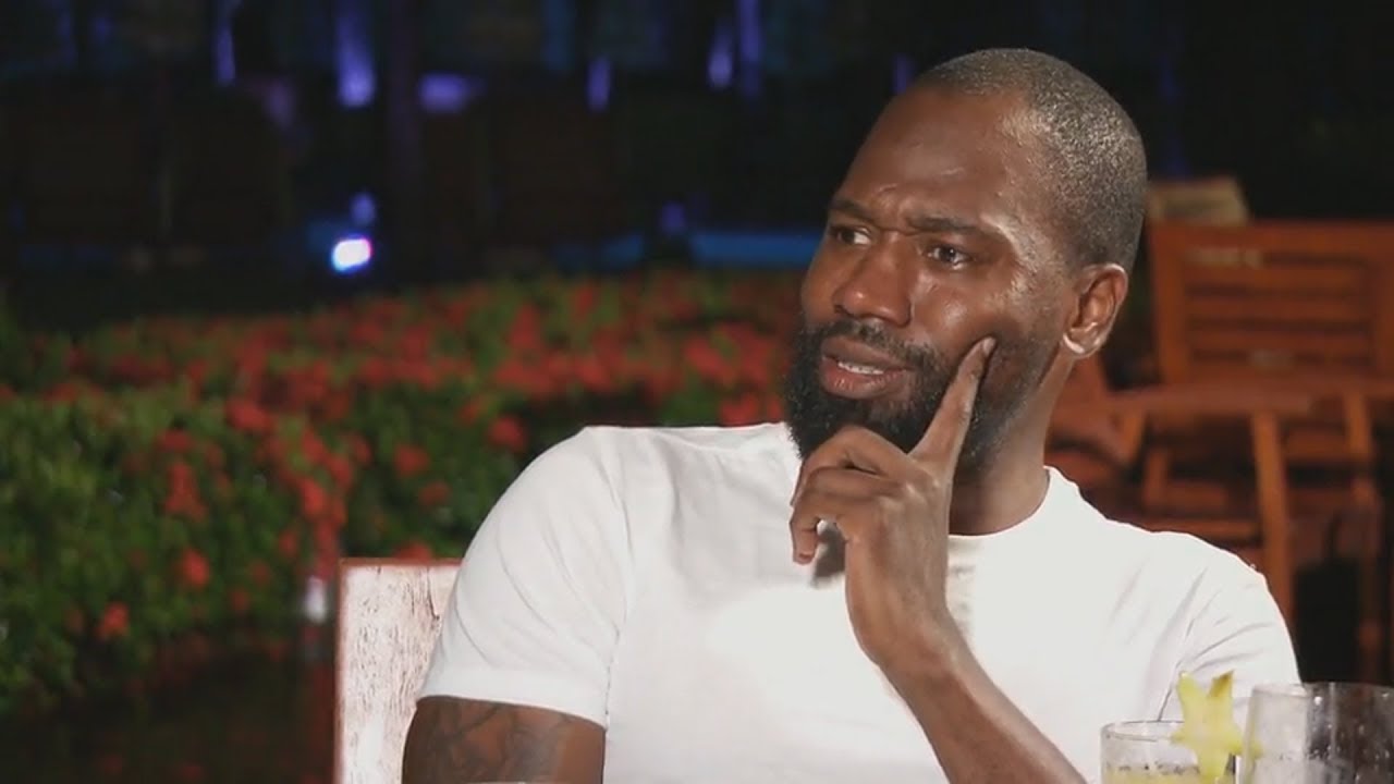 Married at First Sight: Jasmine Doesn't Want To Pay Her Share (Season 8) | Lifetime how do i know a girl likes me over text