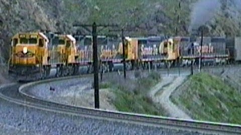 Tehachapi_(1991) Santa Fe (3)GP60s, GP30, SD45-2B, And Three Unit Helper At Cliff