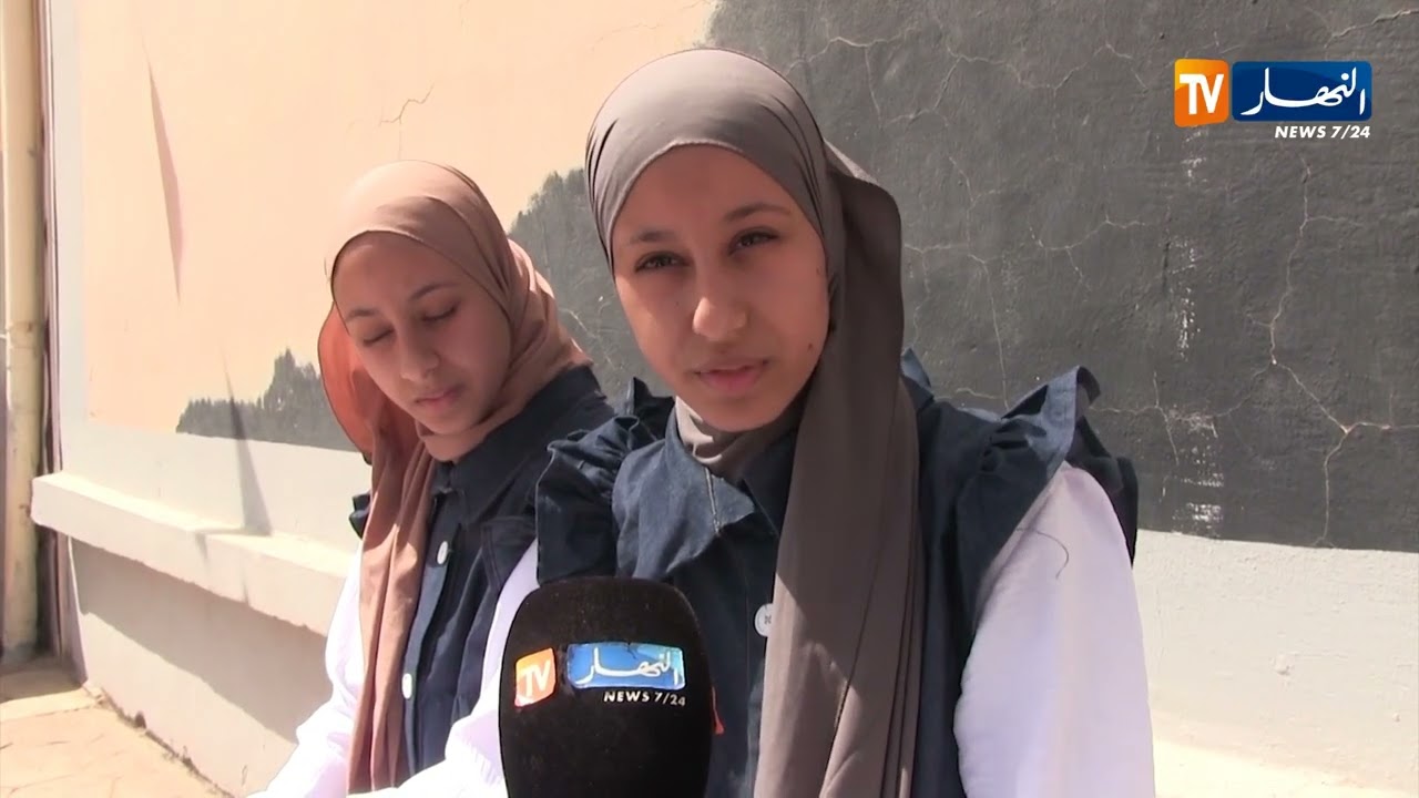 مستغانم / التوأم مقراد ..  تلميذتان ترشحتا لانتخابات برلمان الطفل لتحقيق الطموح