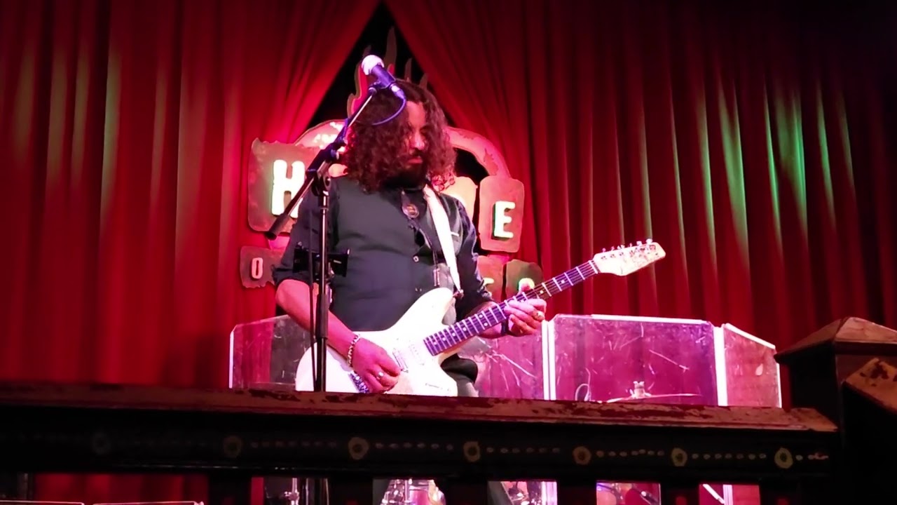 在 YouTube 上觀看「DejaVolution - Ricky Liontones Revue 2025.03.15 House of Blues Chicago」 在 YouTube 上觀看「DejaVolution - Ricky Liontones Revue 2025.03.15 House of Blues Chicago」