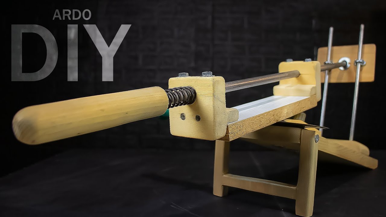 How to: Build a DIY Knife Sharpening Jig - ManMadeDIY