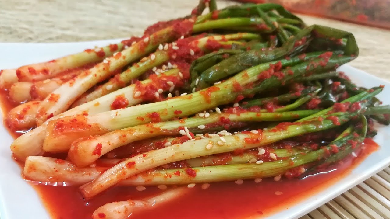 กิมจิต้นหอม สูตรที่ 1 เน้นวัตถุดิบที่หาได้ง่าย แต่ยังคงรสชาติแบบเกาหลี