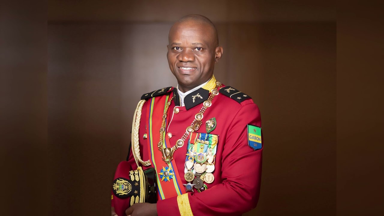 Maman La LUNE_ OLIGUI (version Booué)