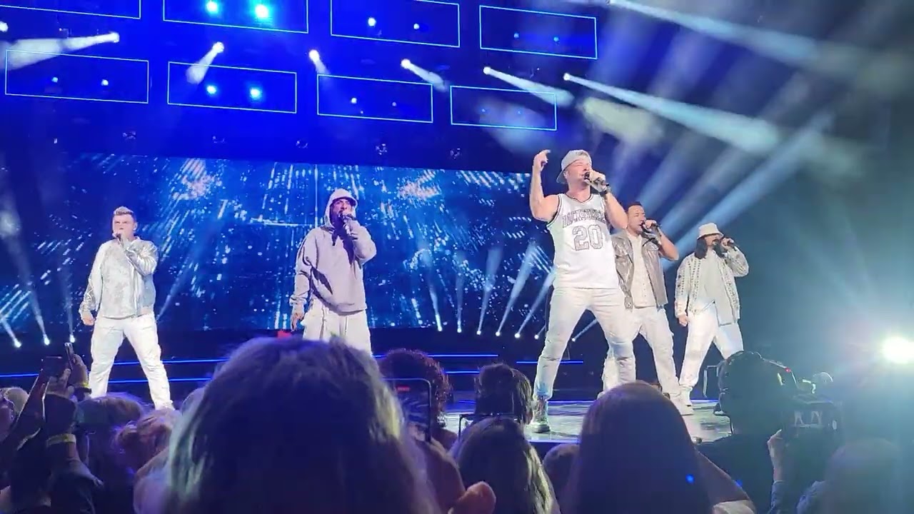 @backstreetboys DNA Tour 2022 “Don’t Go Breaking My Heart” and “Larger Than Life”