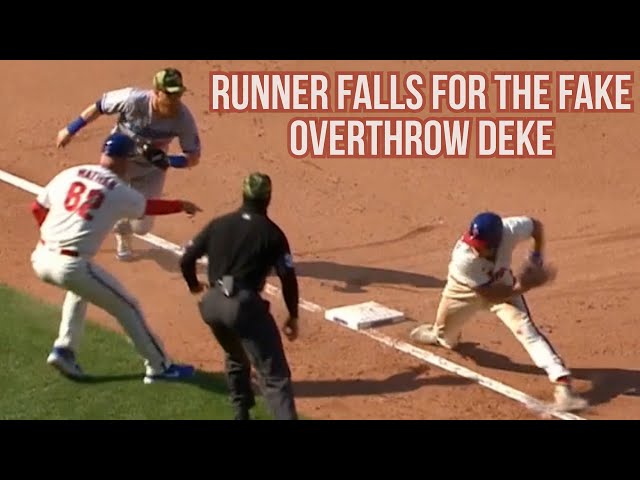 Runner gets duped by simple deke, a breakdown class=