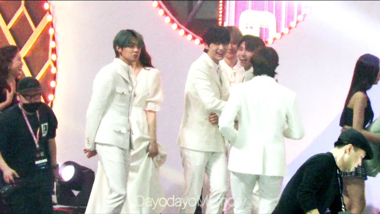 200130 SMA 서울가요대상 엔딩 인사 + 단체사진 + 퇴장 Ending Ceremony + PHOTO Time Full 투모로우바이투게더(TXT)