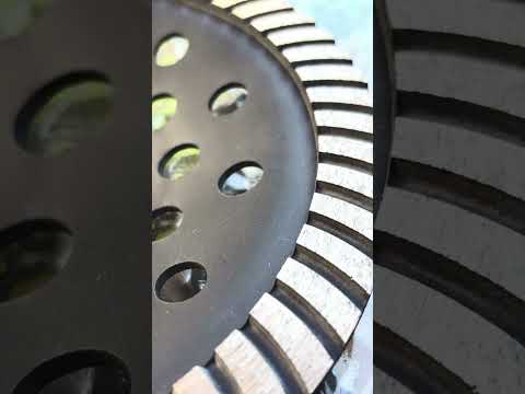 Алмазна чашка по бетону 230 мм шліфувальна Турбо TOMAX, видео 1