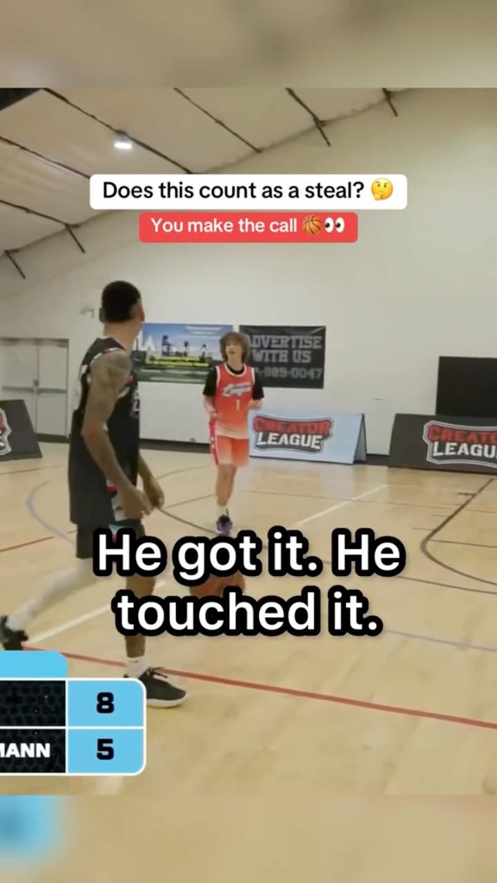 Playing 1 v 1, what’s the call here? ??