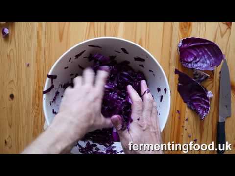 Video: How To Ferment Cabbage At Home