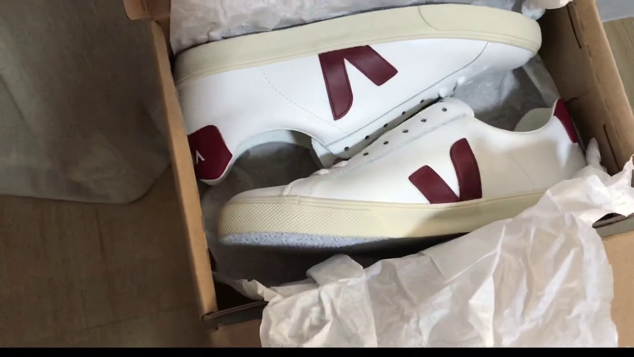 VEJA Esplar vs. VEJA V-10 | Leather Sneakers detailed review - YouTube