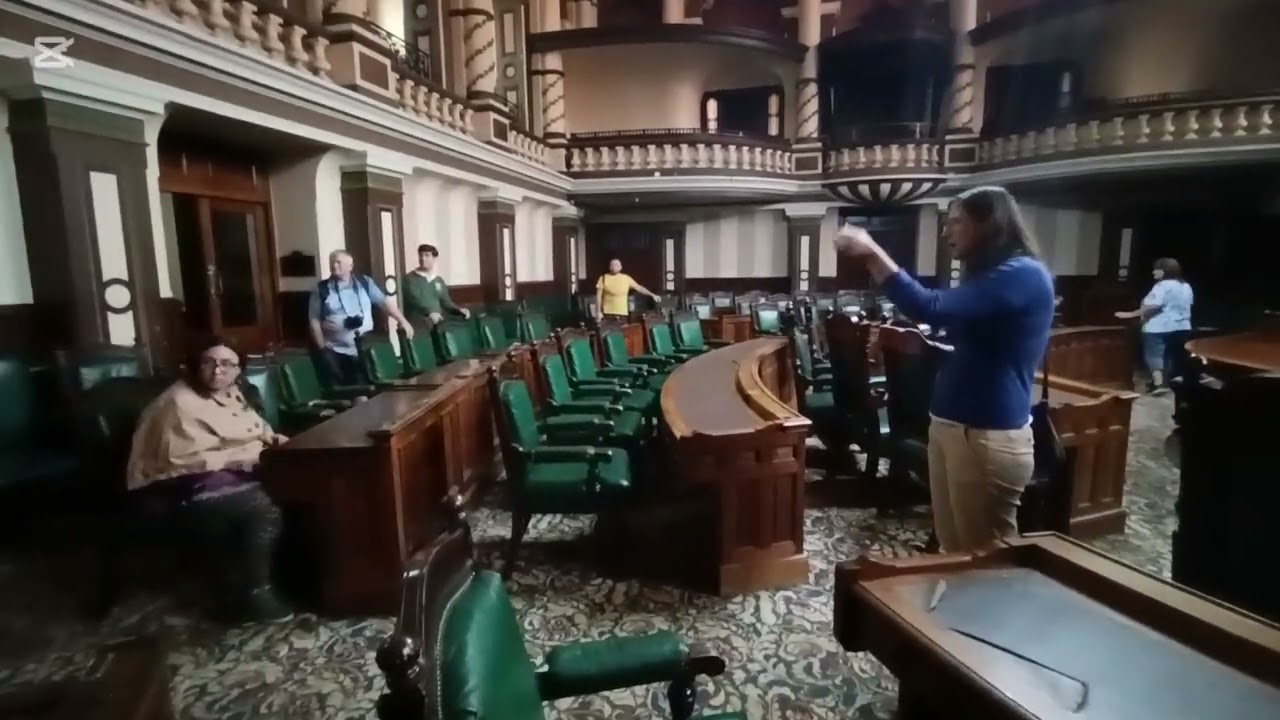 Ou Raadsaal chamber short