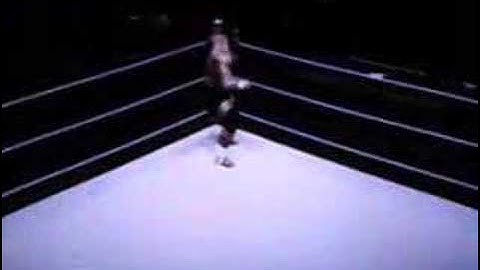 Samboa takes out Joey