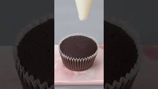 Amazing Cupcake Decorating Idea