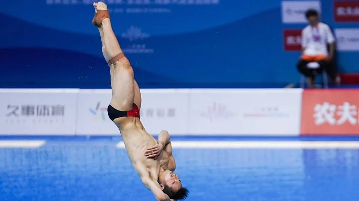 China's National Diving Championships｜Wang Zongyuan claims men's 1m springboard｜全国跳水冠军赛｜王宗源男子1米板夺冠 - DayDayNews