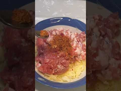 Вареники с картошкой и мясом.