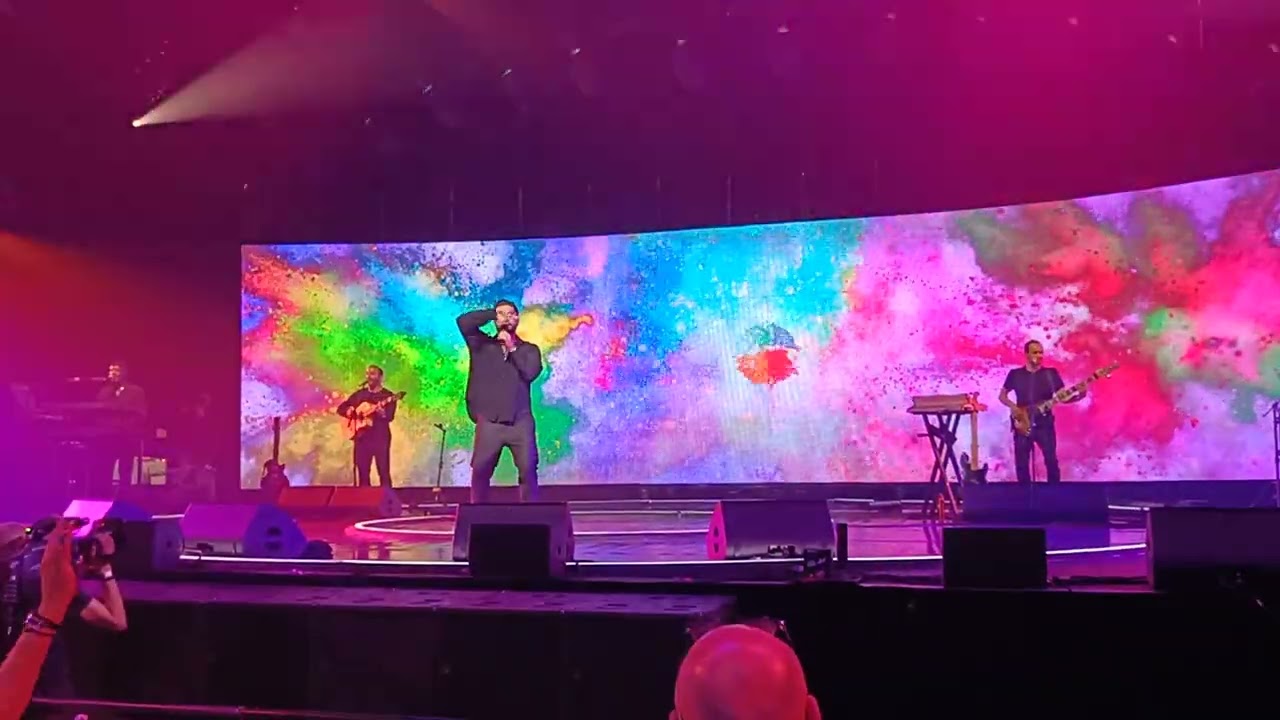 Kendji Girac - Pour oublier - live concert Paris 23/04/2022