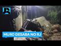 Muro desaba na Rocinha após temporal e atinge veículos na zona sul do RJ