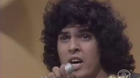 Sidney Magal canta no Globo de Ouro 1977