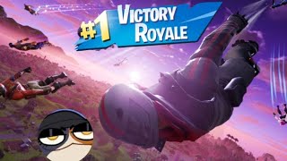 ПЕРВАЯ ПОБЕДА В FORTNITE!!!