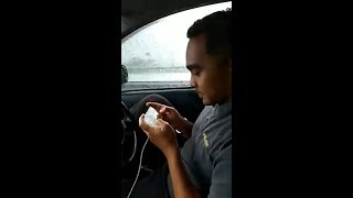 Viral hebat brader ni main game ketika memandu tengok apa jadi screenshot 4