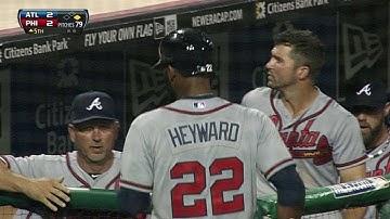 ATL@PHI: J. Upton grounds an RBI single to tie game