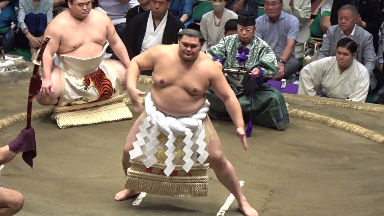 横綱 大の里 土俵入り【大相撲令和7年9月場所】千秋楽 Yokozuna