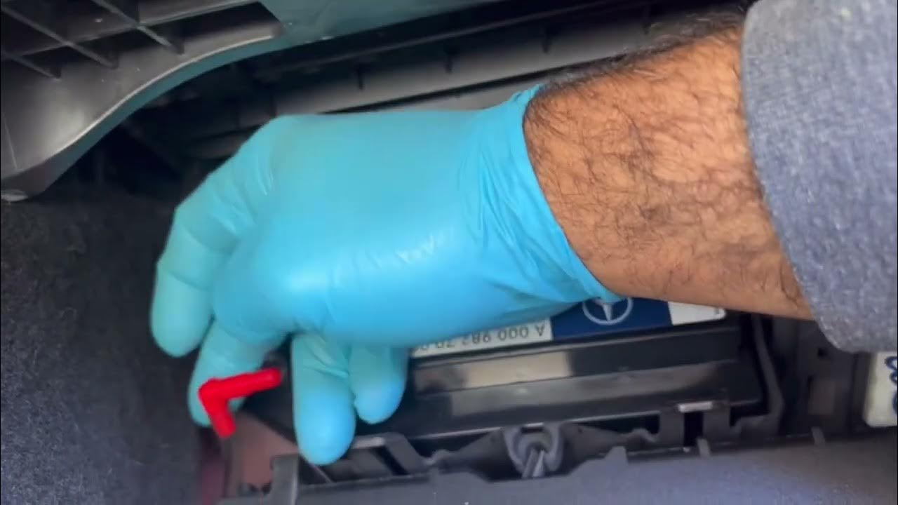 2015, Mercedes GLA 250 auxiliary battery DIY - YouTube