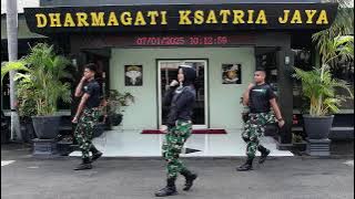 SENAM BUNGONG JEUMPA BEKANGDAM IM