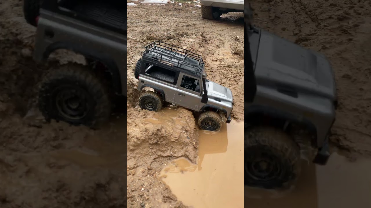 RC Defender 90 Extreme Mud Bogging & Off-Road Challenge! 🚜💦 