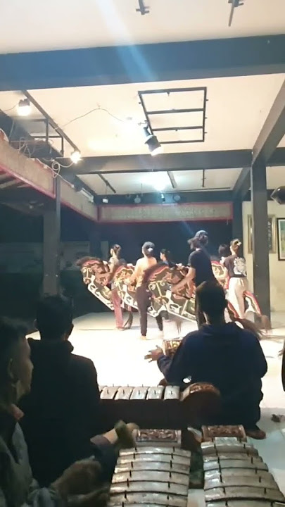 LATIHAN SEKAR SARASWATI #jathilancantik #jathilanjogja #jathilan #SEKARSARASWATI #jathilanindonesia