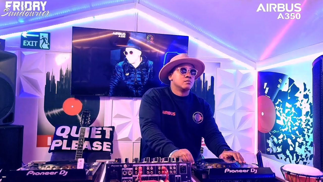 Friday Sundowner Set Episode 71 mixed by Dj Tuks live from The Lab 2.0