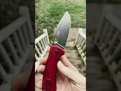 Giant Mouse Ace Grand, St. Nick’s edition!