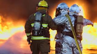 Taking on the Fire: MCAS Miramar ARFF Spotlight (2019) 🇺🇸 Taking on the Fire: MCAS Miramar ARFF Spotlight (2019) 🇺🇸