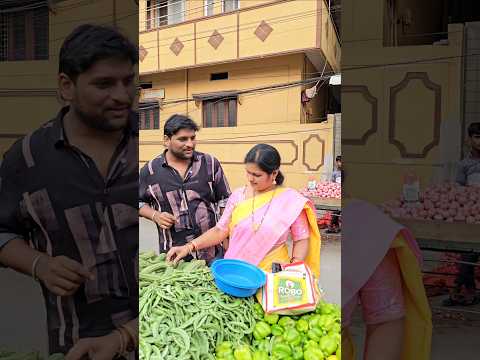 ఈసారి ఇలా Book అయిపోయానేంటి🤦‍♀️😜🤣 #shorts #reels #funny #market #comedy #trending thumbnail
