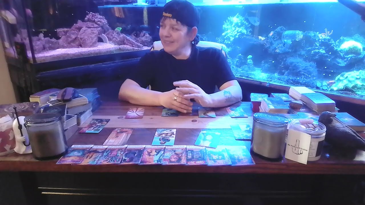 НАЧИНАЕТСЯ РАЗГОВОР! НЕПРИЯТНОЕ ПУТЕШЕСТВИЕ..... ЗНАЛИ, ЧТО ТЫ — ТА САМАЯ, КОГДА ВСТРЕТИЛИ ТЕБЯ! ...