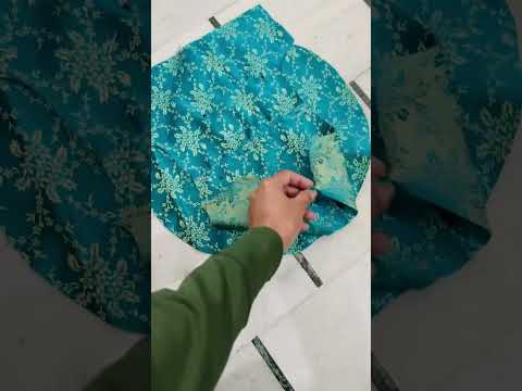 इतना छोटा आउटफिट😲🤭 / Beautiful baby frock cutting and stitching / Baby frock design #shorts #sewing