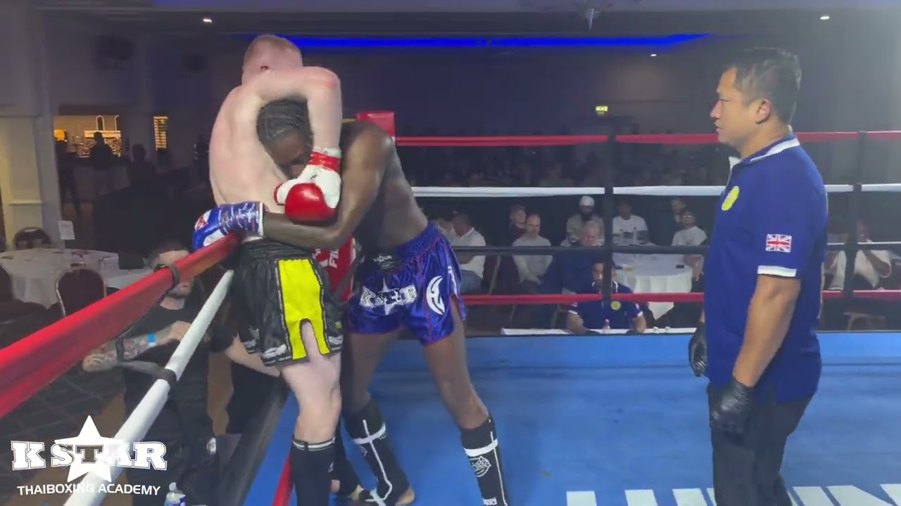 Rhys Howells vs Joshua Simpson