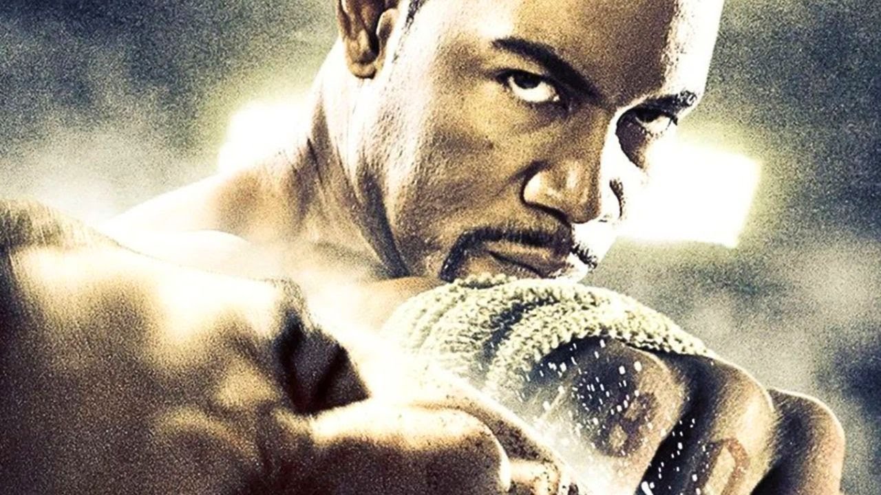 🔥 ЖЁСТКИЙ КРОВАВЫЙ БОЕВИК! ТАИНСТВЕННЫЙ БРОДЯГА ВЫХОДИТ НА УЛИЦЫ ЛОС-АНДЖЕЛЕСА — ДРАКИ ДО СМЕРТИ!