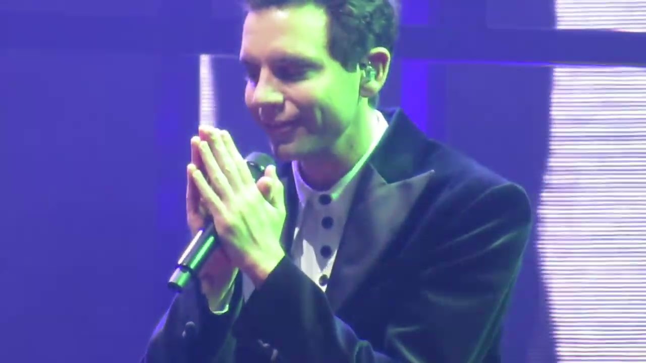 Mika - Intro + Modern Times + Eleven - Paris Bercy - Spinning Out Tour - 16.02.2026