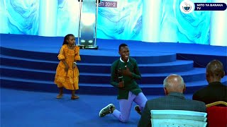 UTABARIKIWA SANA YOHANA ANTONY NA KADADAA PASKALI AKIWASHA MOTO MITO YA BARAKA CHURCH
