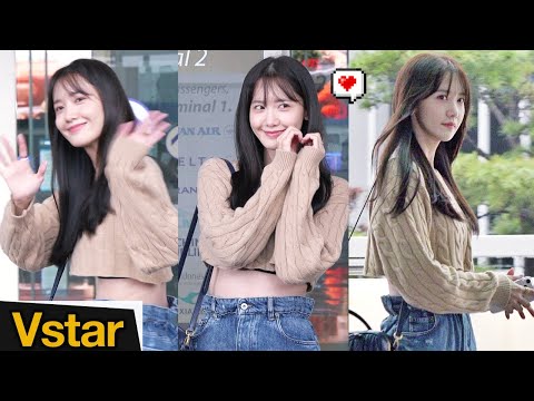빛나는 소녀시대 윤아(YoonA)💋👖 공항 출국길 | 미우미우 SS23 패션쇼행 (Miu Miu SS23 Fashion <strong>Show</strong>)  <strong>ICN</strong> Airport Departure