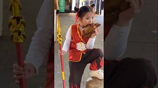 Sevimli Küçük Yiyen