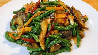 豆角烧茄子怎么做好吃？大厨教你几招，茄子不吸油，简单入味不油腻！【超子美食】